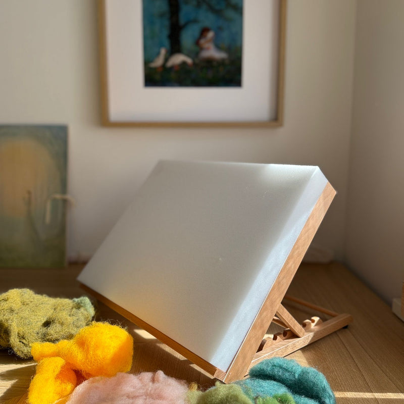 Wool Art Easel